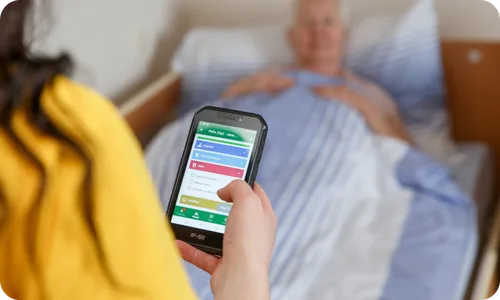 Přehled o klientech a týmu v mobilní aplikaci HelpLivi – méně administrativy pro personál